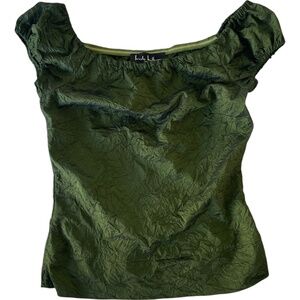 Nicole Miller vintage crinkle cap sleeve green blouse. Size small.